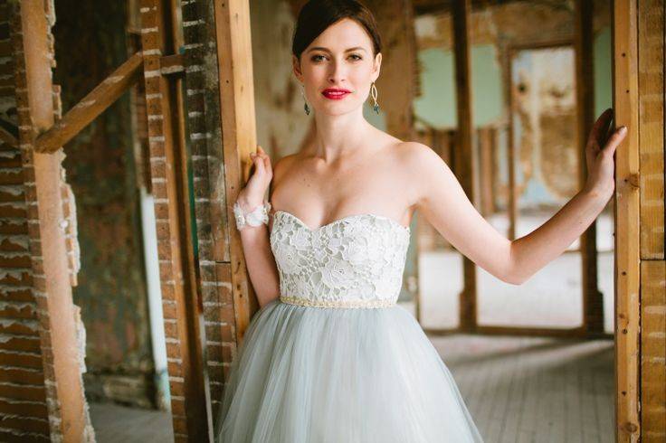 Belles & Lace Bridal