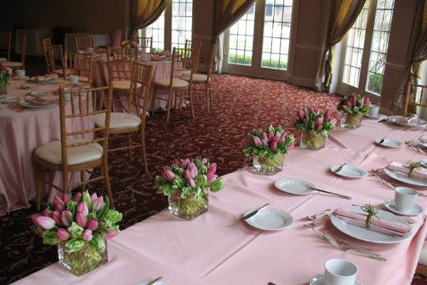 Pretty in Pink - head table for 6