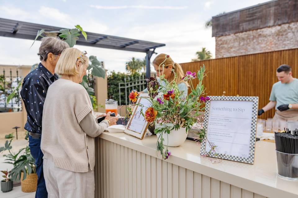 Bar Styling with Fresh Florals