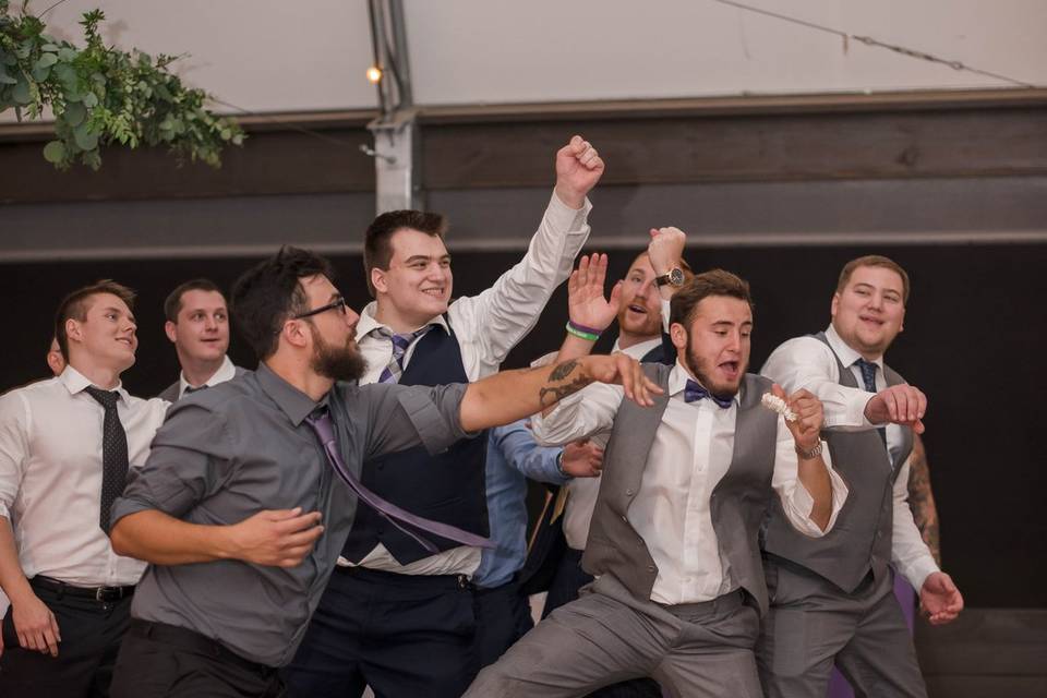 Garter toss