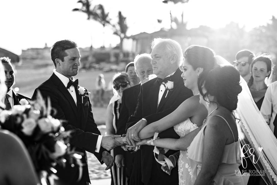 Cabo wedding by Fabi Rosas