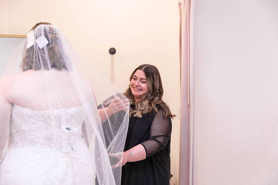 Plus size Bride
