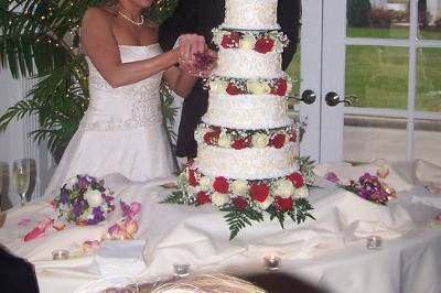 Completed wedding cake