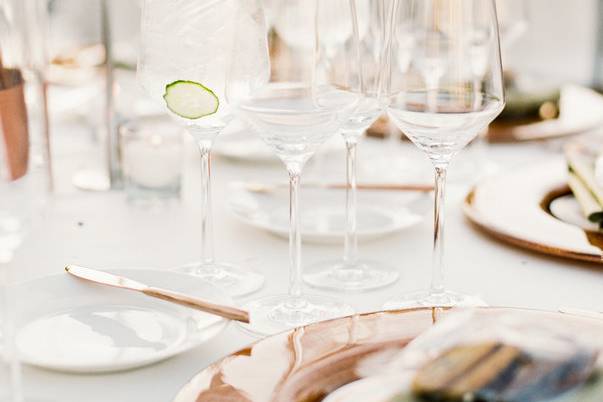 Exquisite Setting Offerings