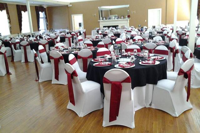 Round table setup