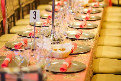 Long table setting