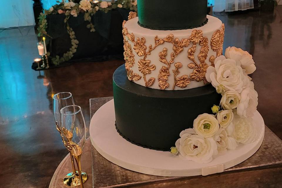 Green and Gold Cake