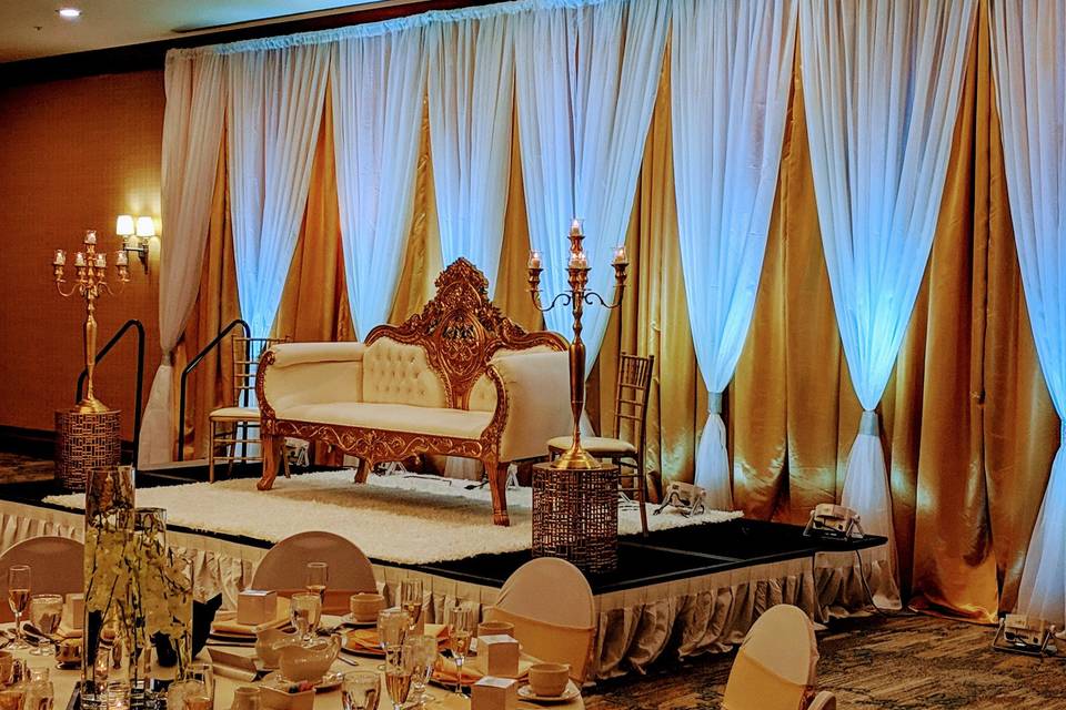 Bride & Groom Throne chair