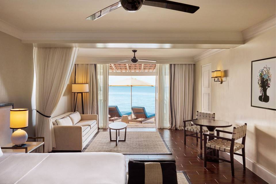 Beachfront Suite