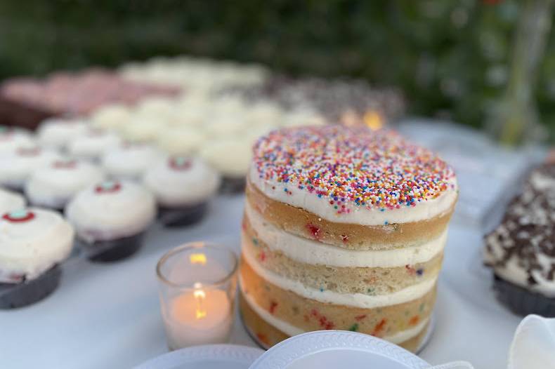 Cake & Dessert Table