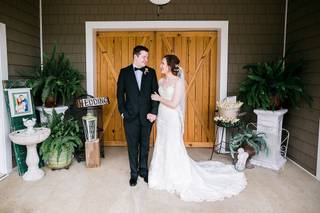 Faulkner Lake Orchard Wedding and Event Center, LLC