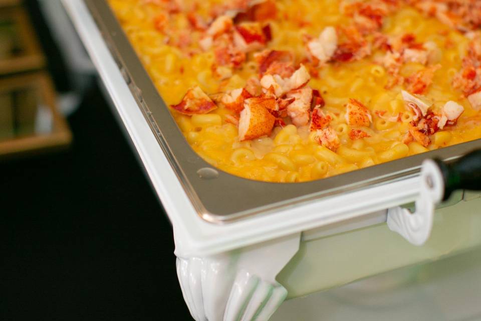 Lobster Mac & Cheese= Pot Lux