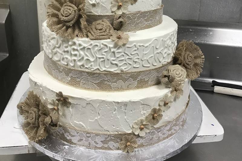 1906 - Louis Vuitton in 3 Tiers - Wedding Cakes, Fresh Bakery