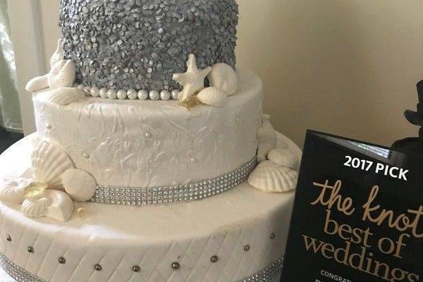 Silver and white sea shell wedding