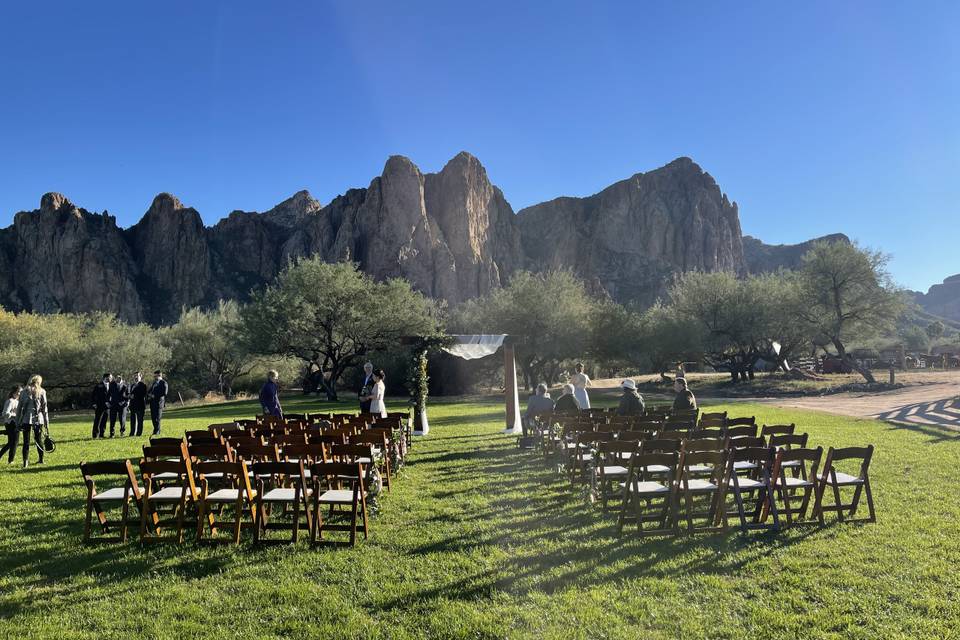 Saguaro Lake Ranch setting