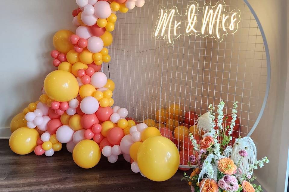 Custom Balloon Decor