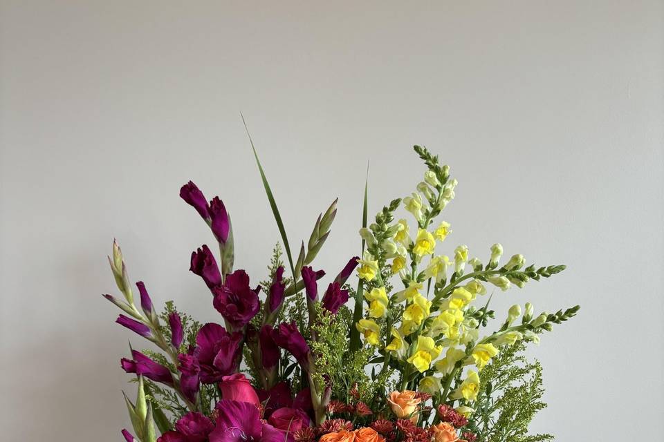 White Peacock Flowers & Design
