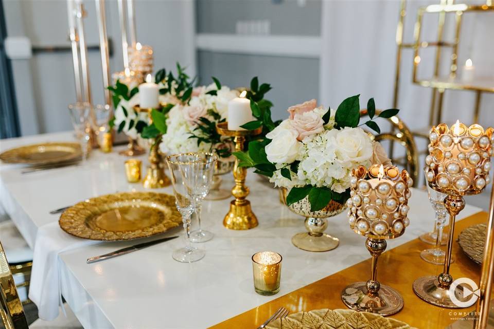 Gold Tableware