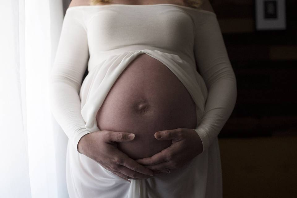 Maternity boudoir photos