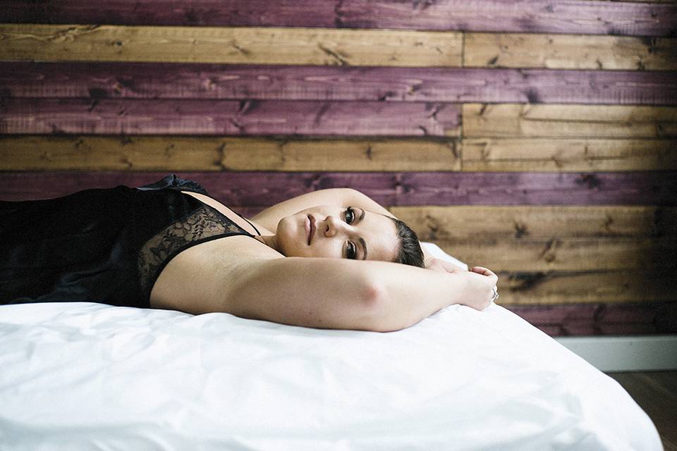 Intimate boudoir pictures