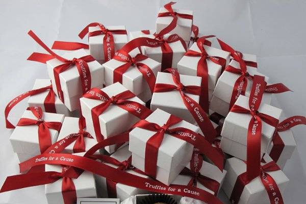 red wedding chocolate wedding favors