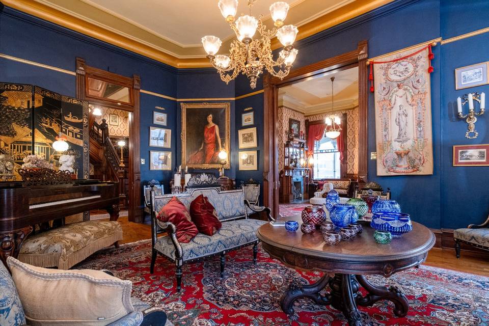 The Empress | Ladies' Parlor