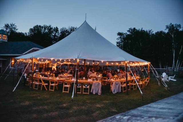 Outdoor reception - Lauren Sawyer