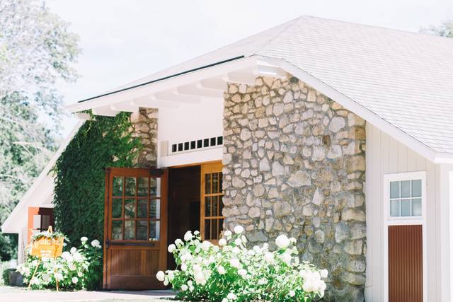 The Stone Barn - Molly & Victoria