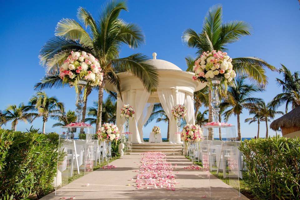 Wedding altar