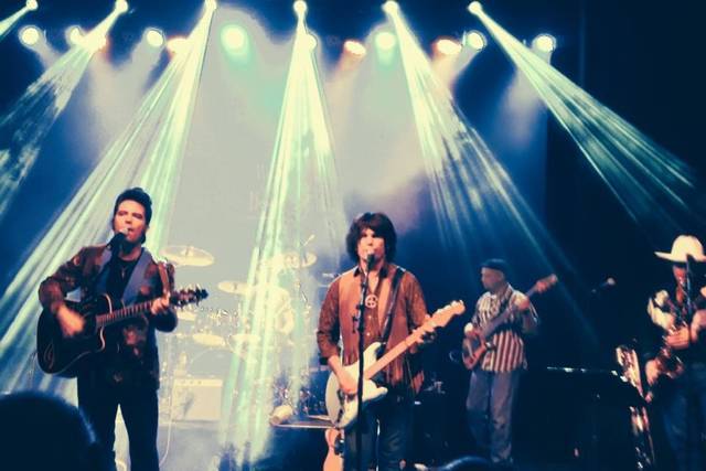 Wally & The Beaves