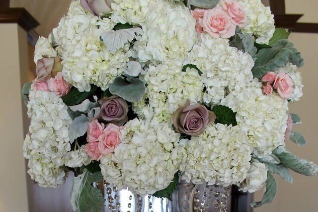 SIMPLY PAUSH EVENT PLANNING & DESIGN