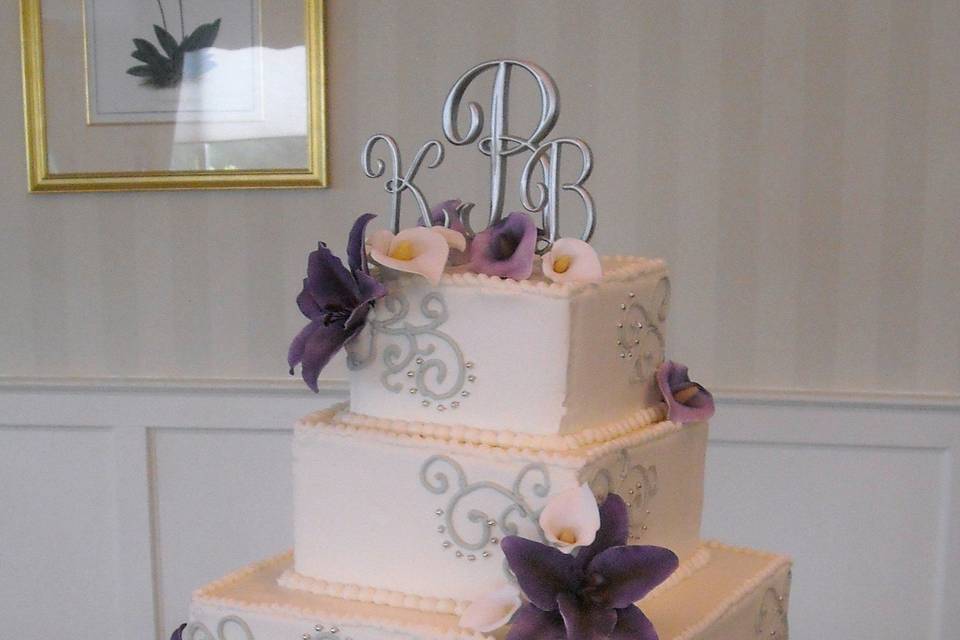 Fancy wedding cake