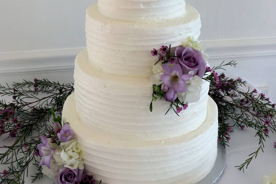 Rustic wedding cake