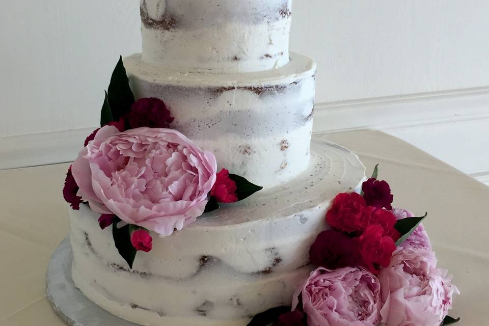 Semi -naked wedding cake
