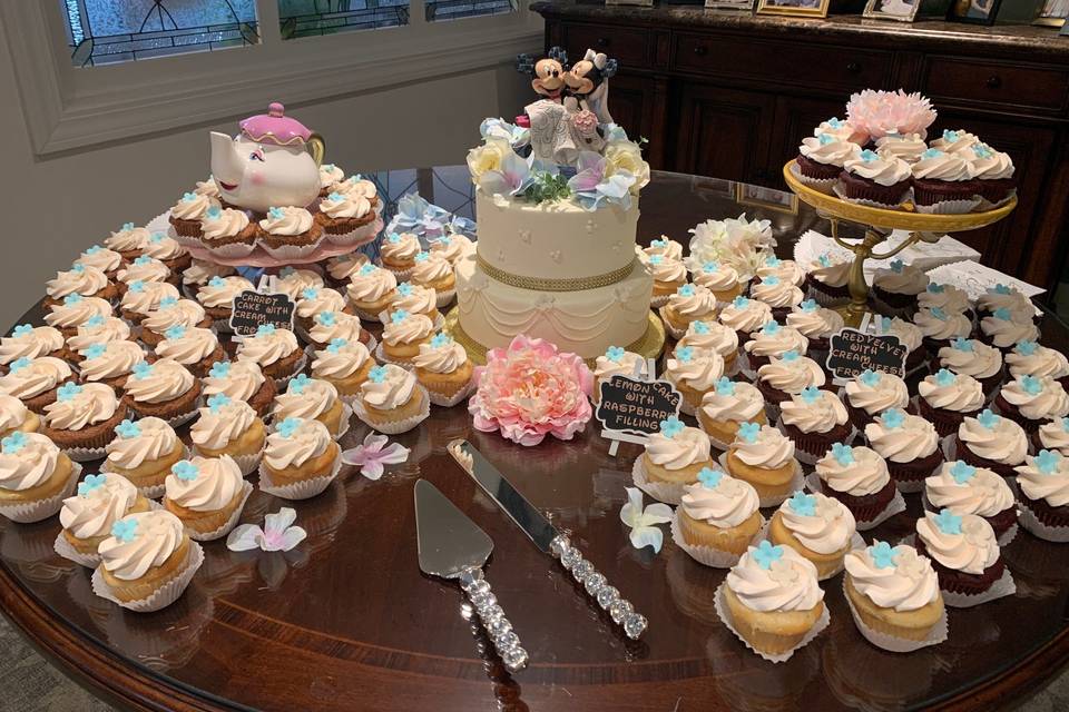 Disney cupcake wedding