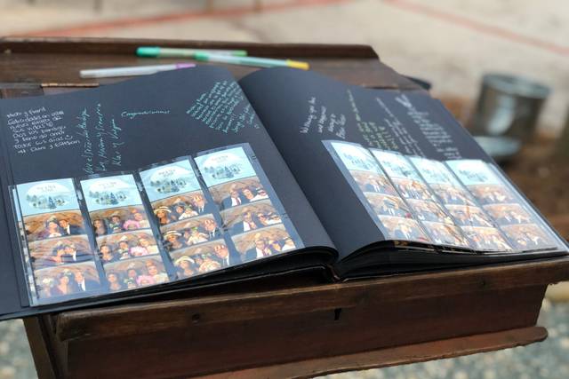 Premium Photostrip Guestbook