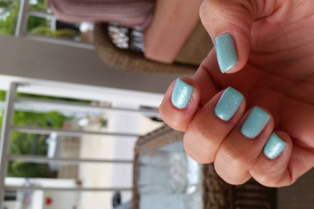 Island Nails By Tania
