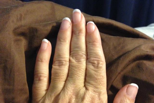 Island Nails By Tania