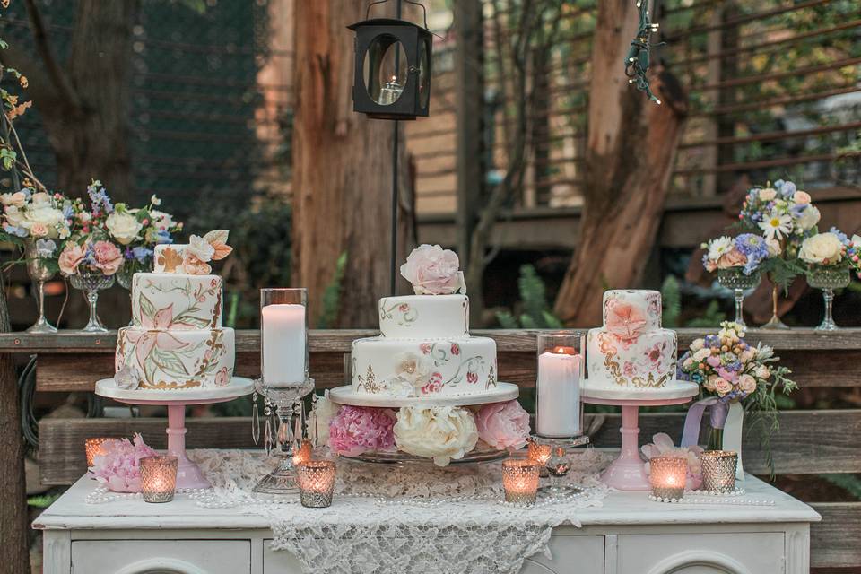 Wedding cake set-up