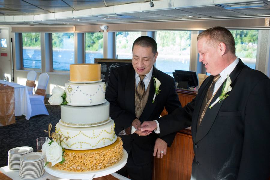 Cake cutting