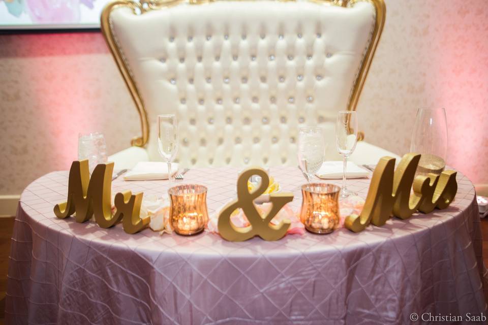 Sweetheart table