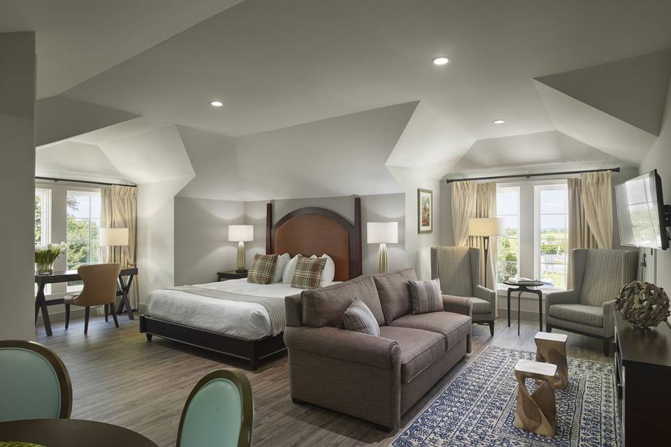 Bay Bridge Suite | The Inn at the Chesapeake Bay Beach Club