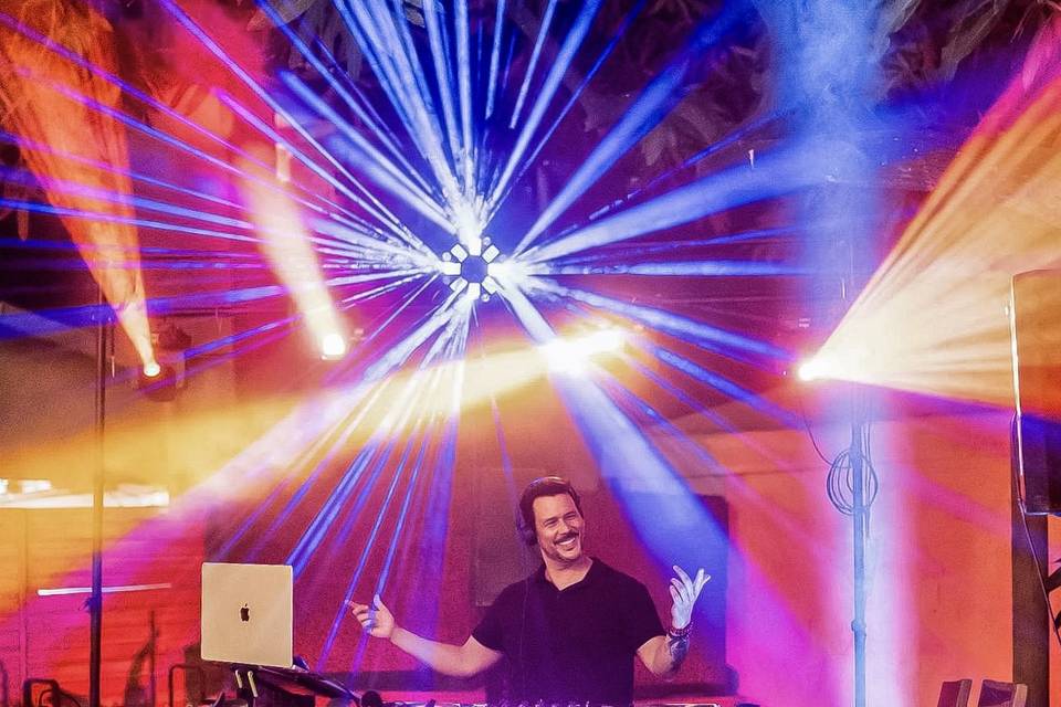 DJ Ciro Costa Rica