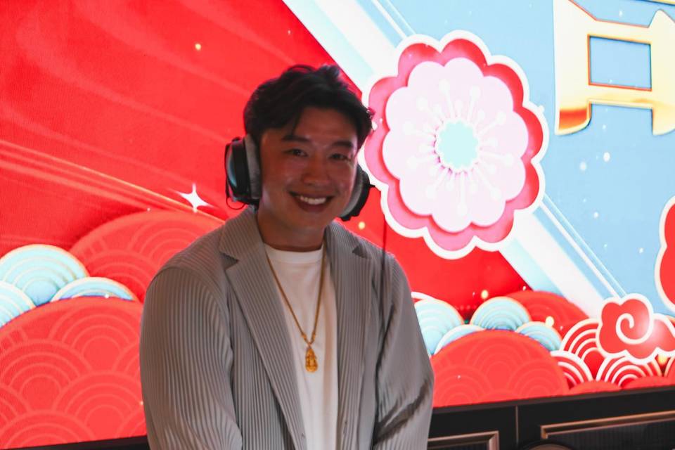 Hyphy Wedding DJ