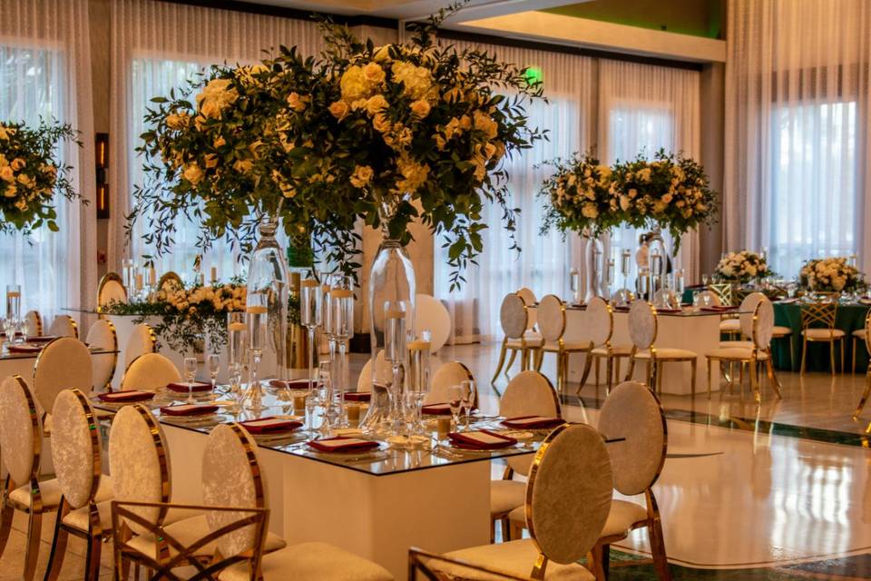 Décor by MBM Events Design