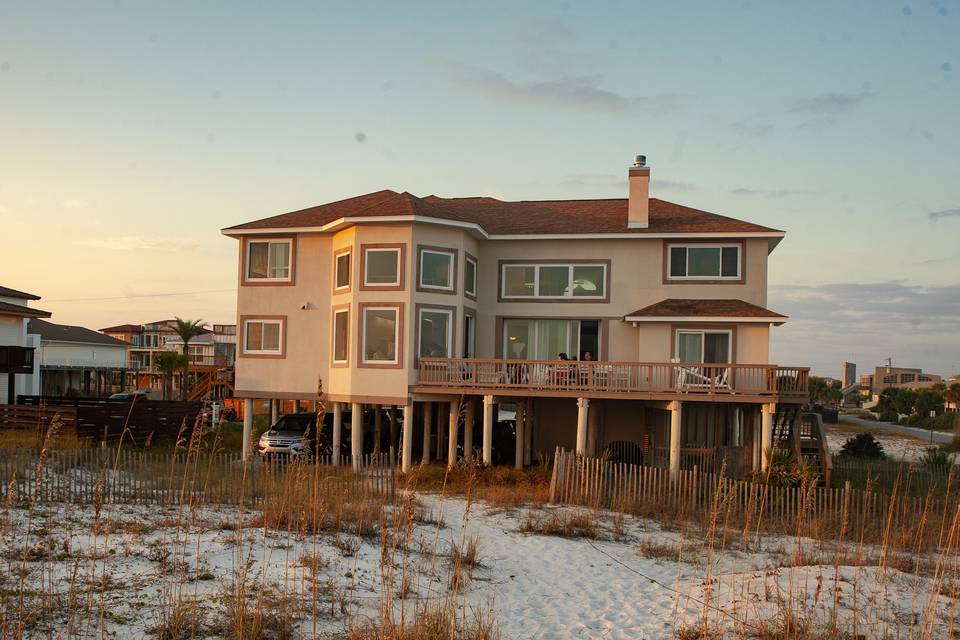 Beach House for Wedding