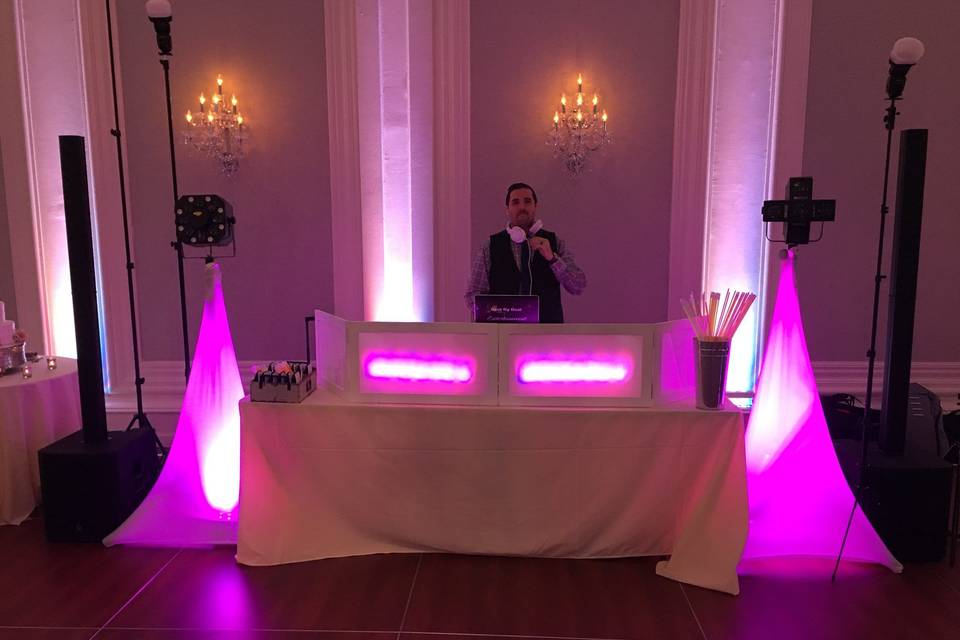 DJ on his station