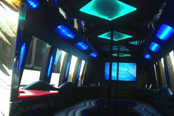 Bend's Party Bus