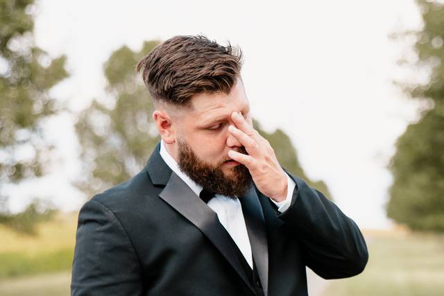 Groom First Look