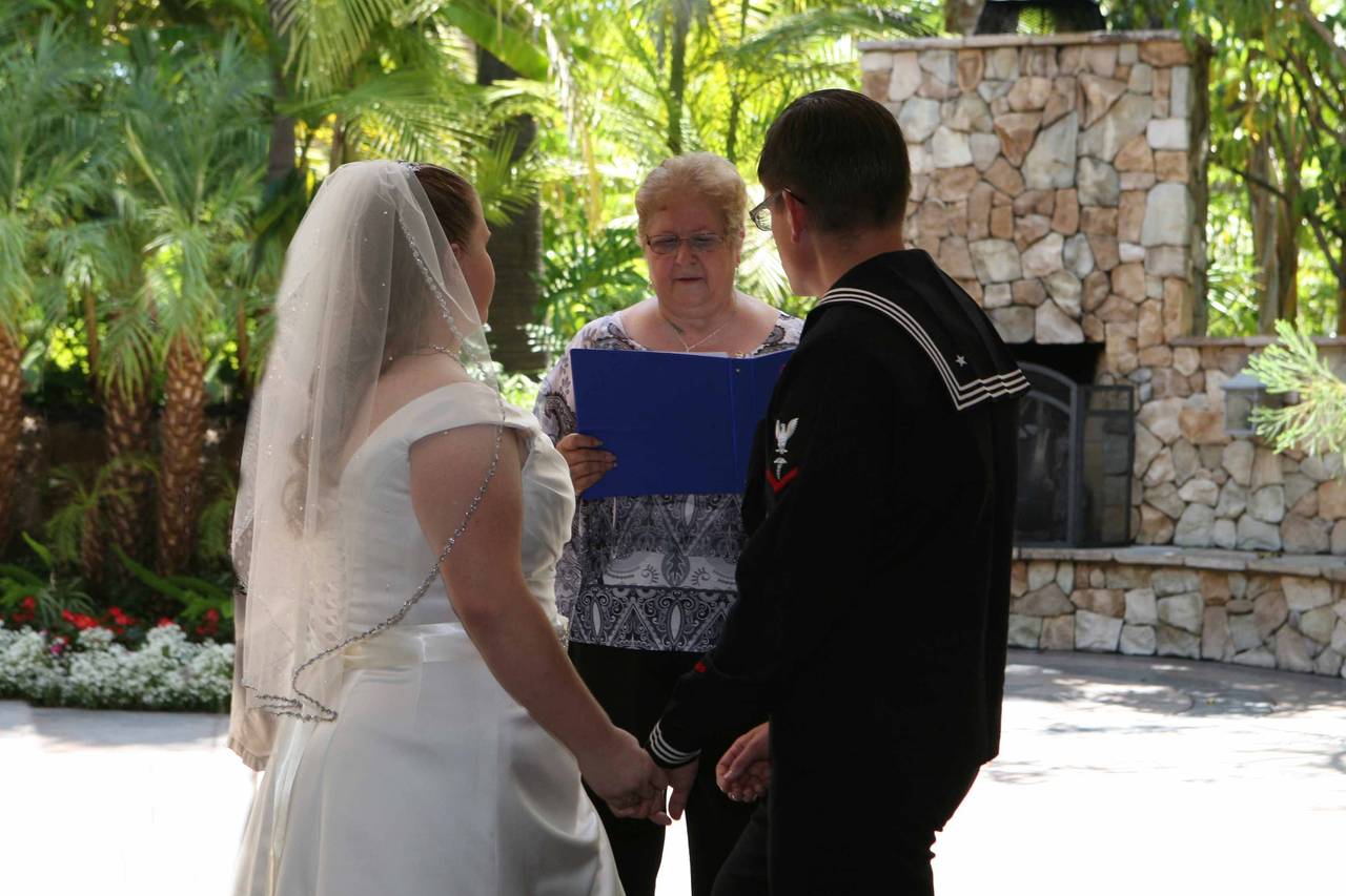 Find A Wedding Officiant Near You WeddingWire